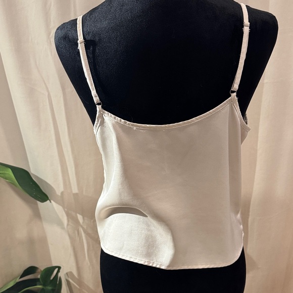 Current Air Women's Beige Lace-Trim Blouse - Picture 10 of 10